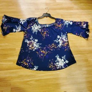 NWT Women Blue Floral Boat Neck Bell Sleeves Top Blouse XL fits 1X Orig$80+Tax